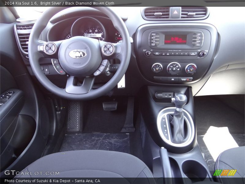 Bright Silver / Black Diamond Woven Cloth 2014 Kia Soul 1.6