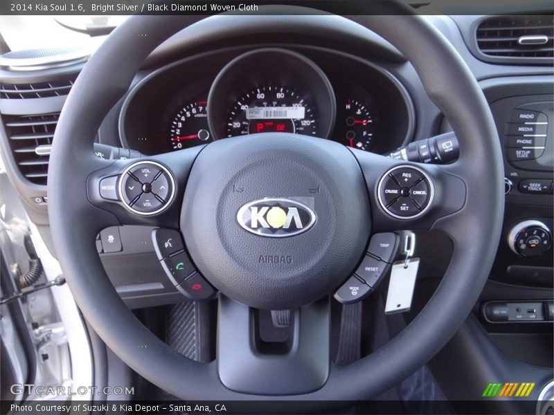 Bright Silver / Black Diamond Woven Cloth 2014 Kia Soul 1.6