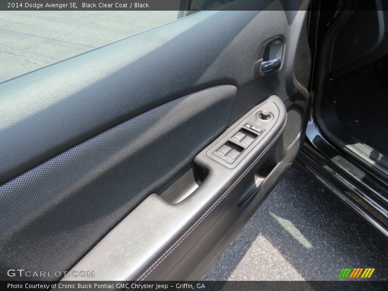 Black Clear Coat / Black 2014 Dodge Avenger SE