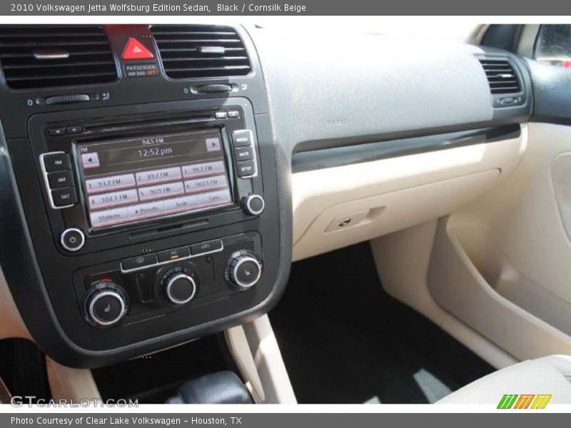 Black / Cornsilk Beige 2010 Volkswagen Jetta Wolfsburg Edition Sedan