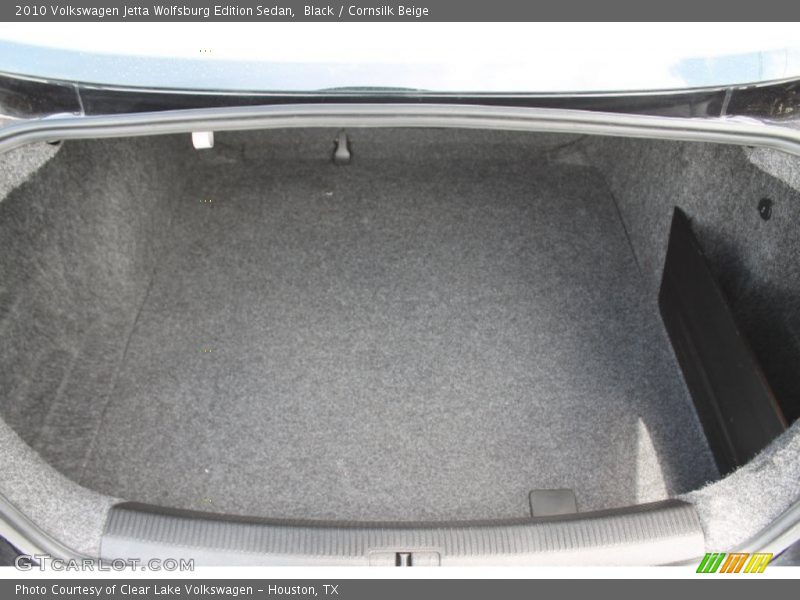 Black / Cornsilk Beige 2010 Volkswagen Jetta Wolfsburg Edition Sedan