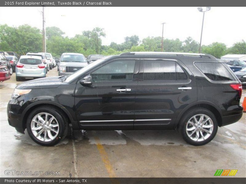 Tuxedo Black / Charcoal Black 2015 Ford Explorer Limited