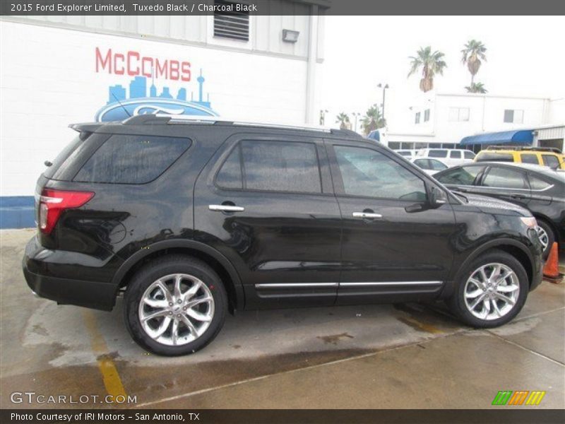 Tuxedo Black / Charcoal Black 2015 Ford Explorer Limited