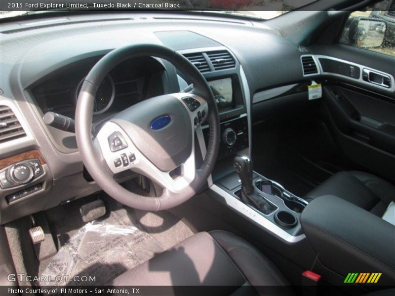 Tuxedo Black / Charcoal Black 2015 Ford Explorer Limited