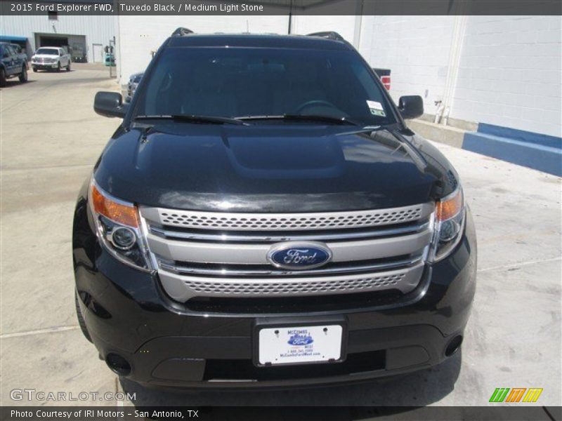 Tuxedo Black / Medium Light Stone 2015 Ford Explorer FWD