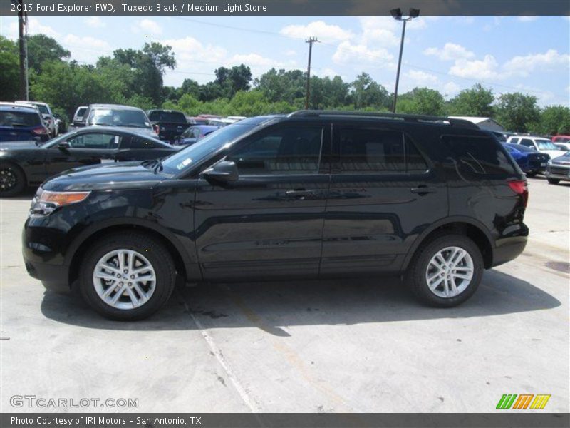 Tuxedo Black / Medium Light Stone 2015 Ford Explorer FWD