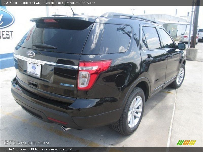 Tuxedo Black / Medium Light Stone 2015 Ford Explorer FWD