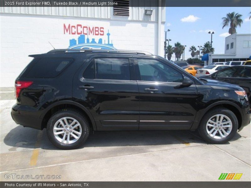 Tuxedo Black / Medium Light Stone 2015 Ford Explorer FWD