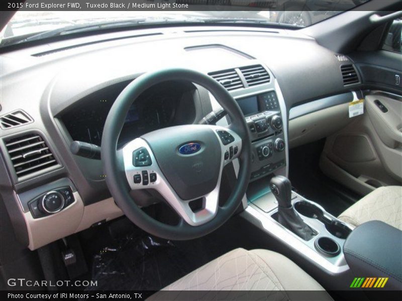 Tuxedo Black / Medium Light Stone 2015 Ford Explorer FWD