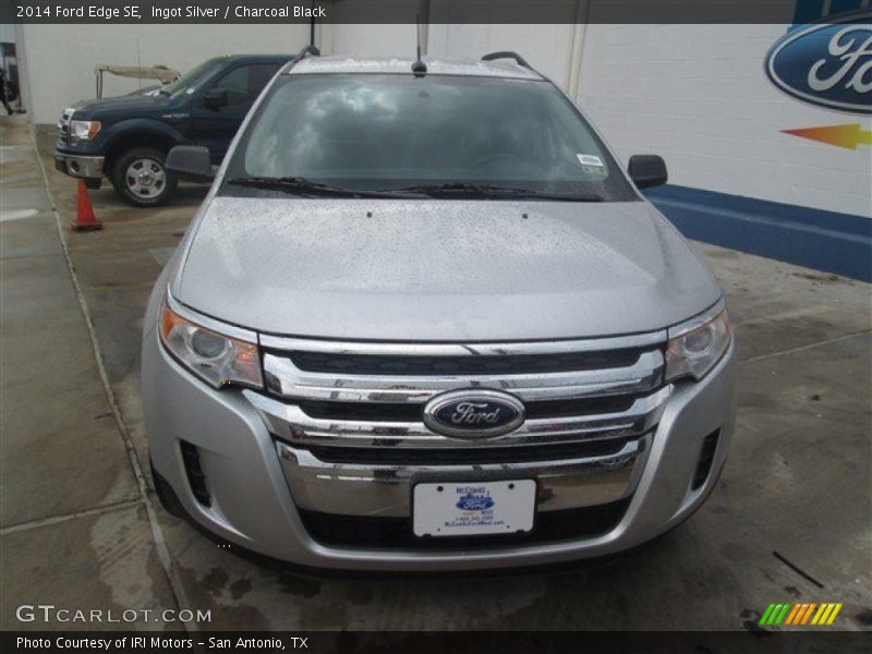 Ingot Silver / Charcoal Black 2014 Ford Edge SE