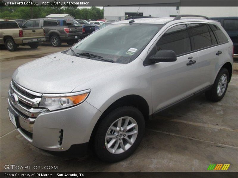 Ingot Silver / Charcoal Black 2014 Ford Edge SE