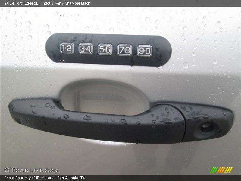 Ingot Silver / Charcoal Black 2014 Ford Edge SE