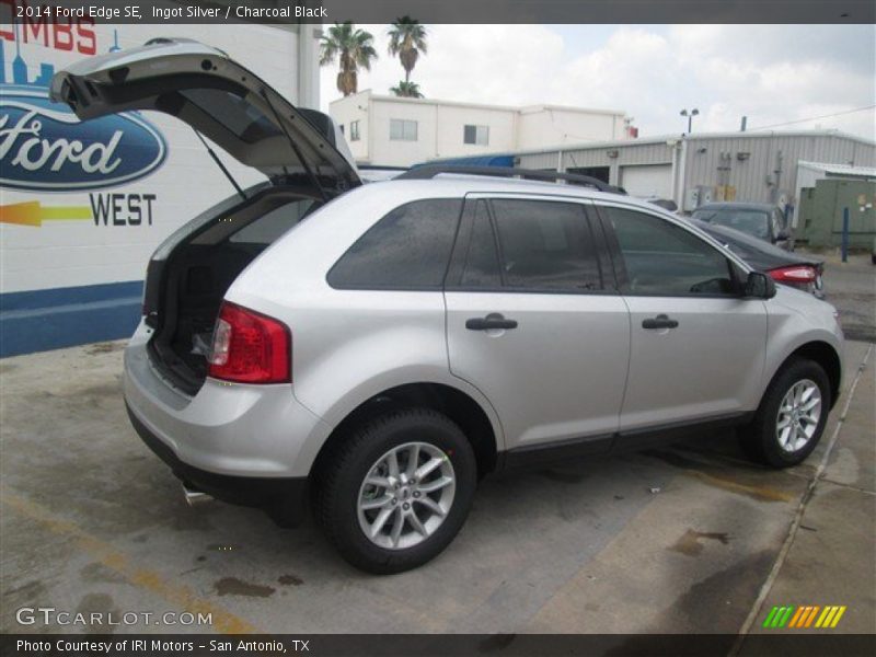 Ingot Silver / Charcoal Black 2014 Ford Edge SE