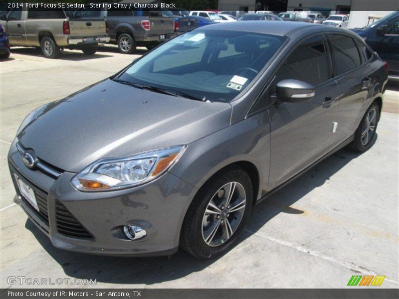 Sterling Gray / Charcoal Black 2014 Ford Focus SE Sedan