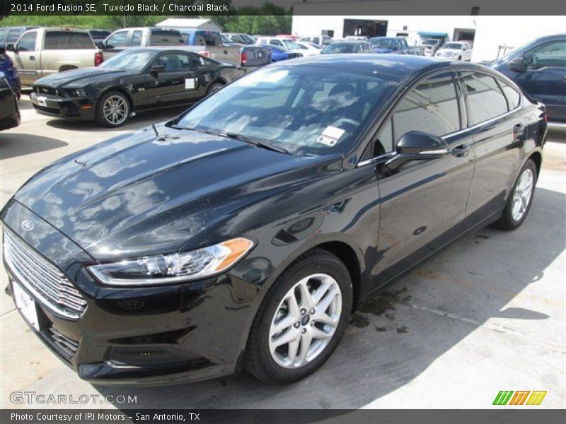 Tuxedo Black / Charcoal Black 2014 Ford Fusion SE