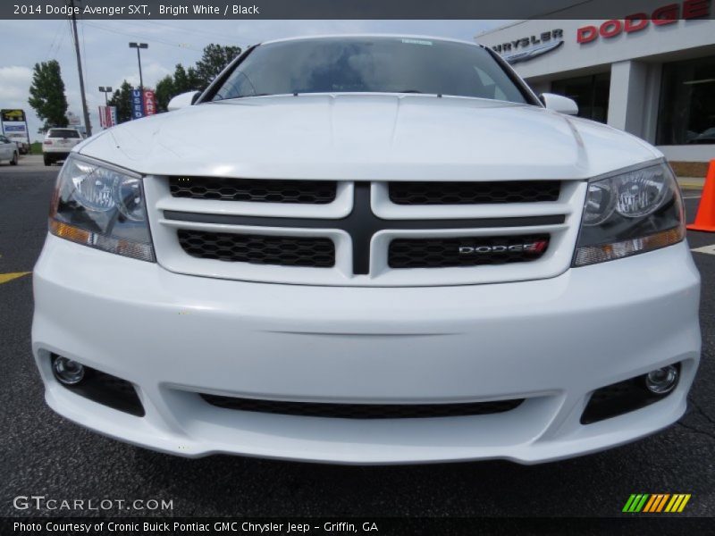 Bright White / Black 2014 Dodge Avenger SXT