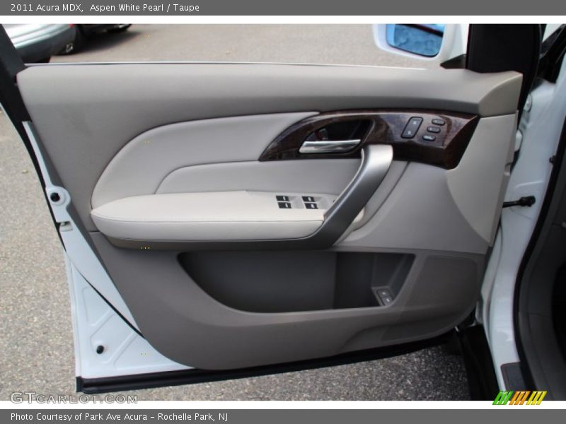 Aspen White Pearl / Taupe 2011 Acura MDX