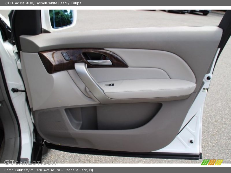 Aspen White Pearl / Taupe 2011 Acura MDX