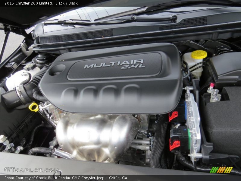 Black / Black 2015 Chrysler 200 Limited