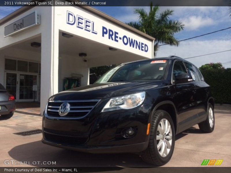 Deep Black Metallic / Charcoal 2011 Volkswagen Tiguan SE