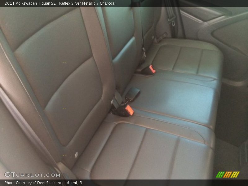 Reflex Silver Metallic / Charcoal 2011 Volkswagen Tiguan SE