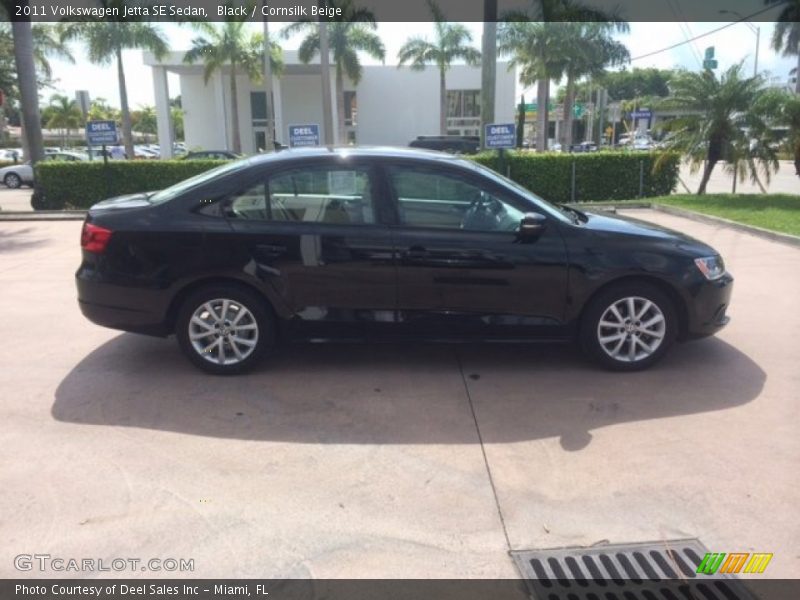 Black / Cornsilk Beige 2011 Volkswagen Jetta SE Sedan