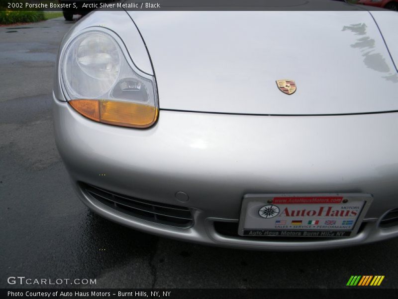 Arctic Silver Metallic / Black 2002 Porsche Boxster S