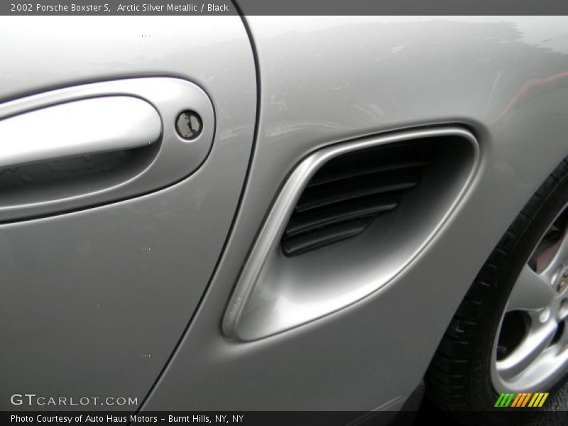 Arctic Silver Metallic / Black 2002 Porsche Boxster S