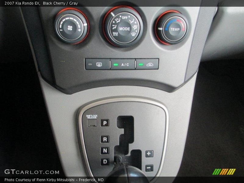 Black Cherry / Gray 2007 Kia Rondo EX