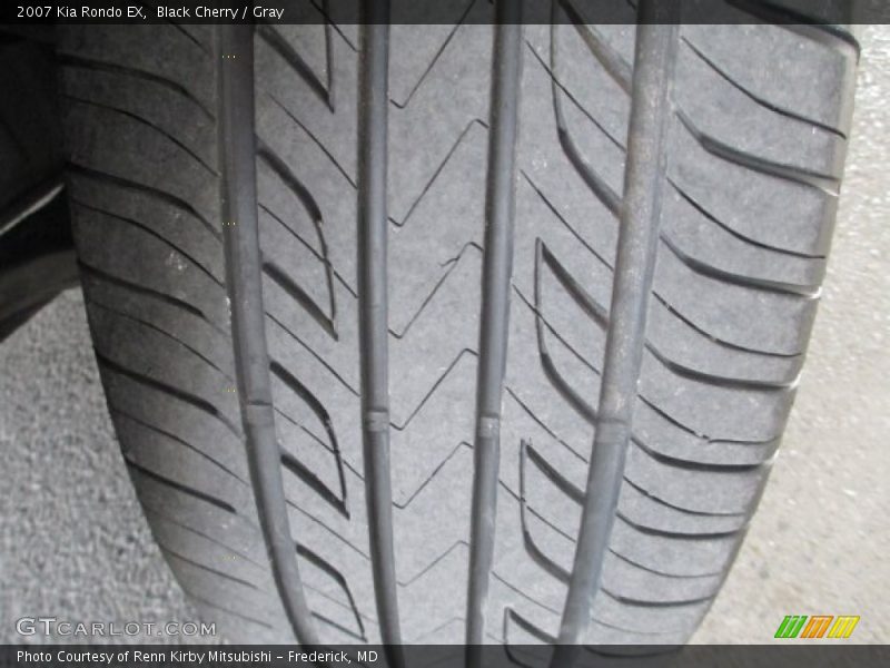Black Cherry / Gray 2007 Kia Rondo EX