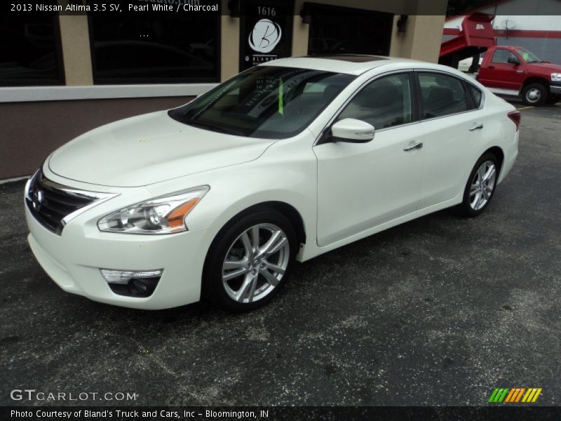 Pearl White / Charcoal 2013 Nissan Altima 3.5 SV