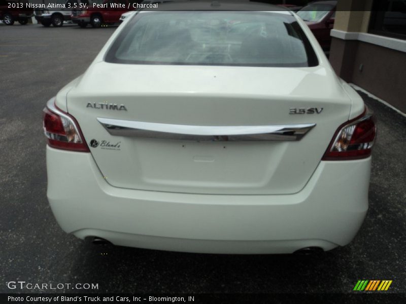 Pearl White / Charcoal 2013 Nissan Altima 3.5 SV