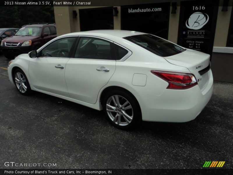 Pearl White / Charcoal 2013 Nissan Altima 3.5 SV