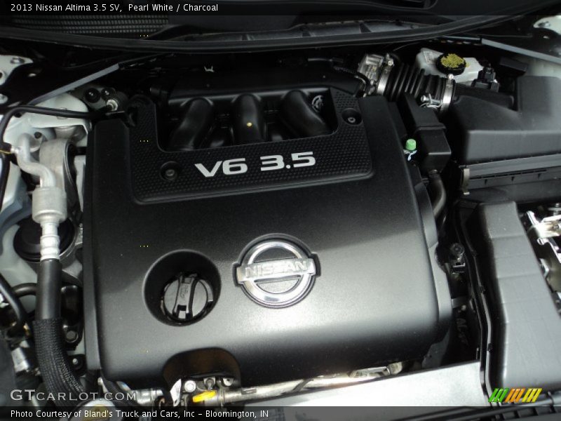 Pearl White / Charcoal 2013 Nissan Altima 3.5 SV