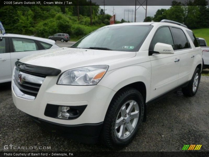 Cream White / Tan 2008 Saturn Outlook XR