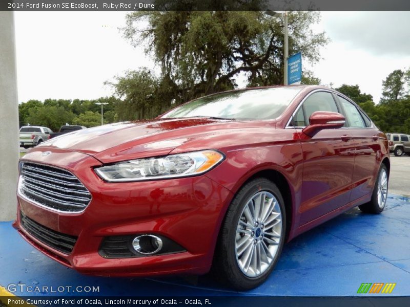 Ruby Red / Dune 2014 Ford Fusion SE EcoBoost
