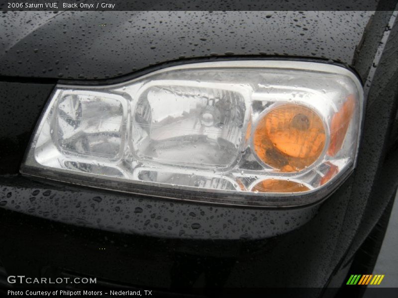 Black Onyx / Gray 2006 Saturn VUE