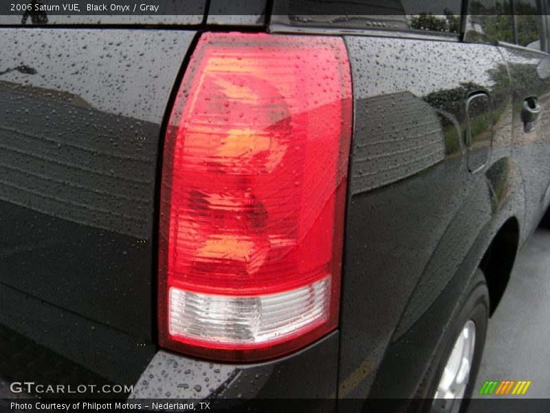 Black Onyx / Gray 2006 Saturn VUE