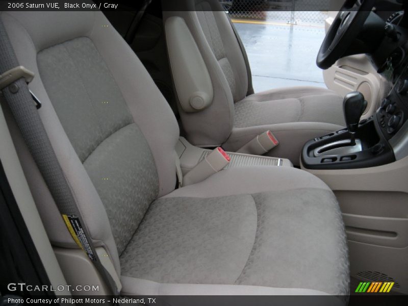 Black Onyx / Gray 2006 Saturn VUE