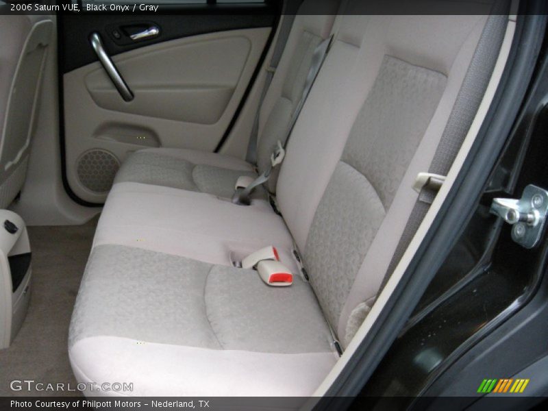 Black Onyx / Gray 2006 Saturn VUE