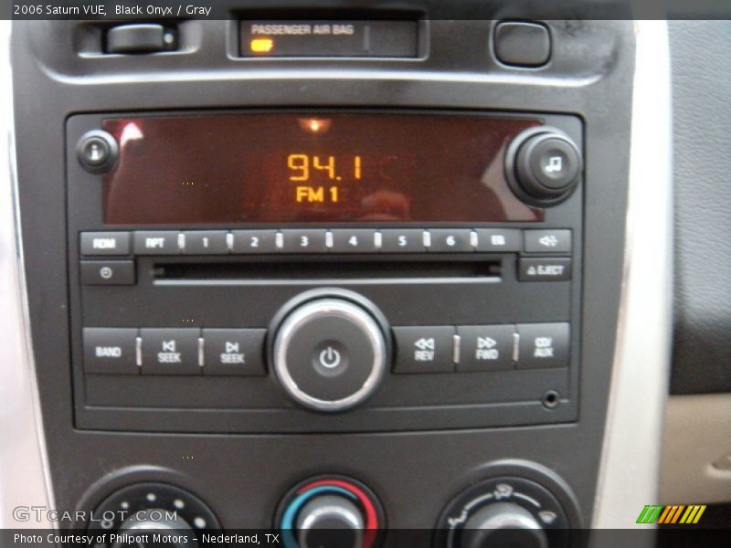Black Onyx / Gray 2006 Saturn VUE