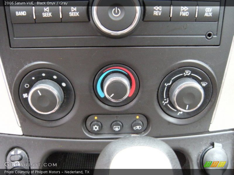 Black Onyx / Gray 2006 Saturn VUE