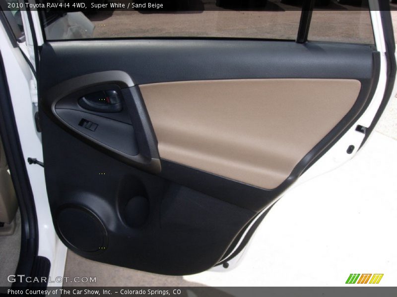 Super White / Sand Beige 2010 Toyota RAV4 I4 4WD
