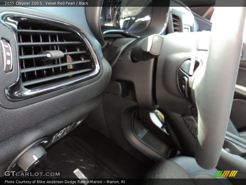 Velvet Red Pearl / Black 2015 Chrysler 200 S