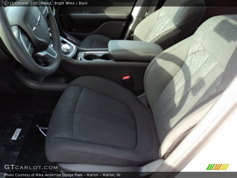 Bright White / Black 2015 Chrysler 200 Limited