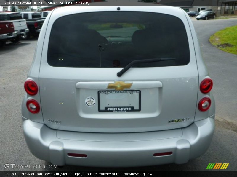 Silver Ice Metallic / Gray 2009 Chevrolet HHR LS