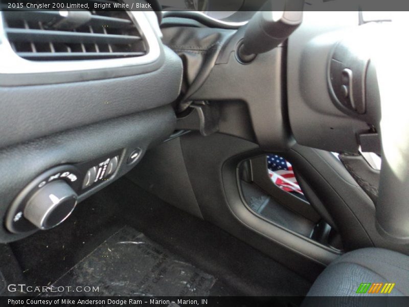 Bright White / Black 2015 Chrysler 200 Limited