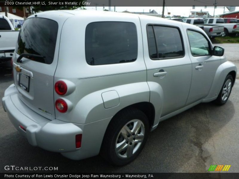 Silver Ice Metallic / Gray 2009 Chevrolet HHR LS