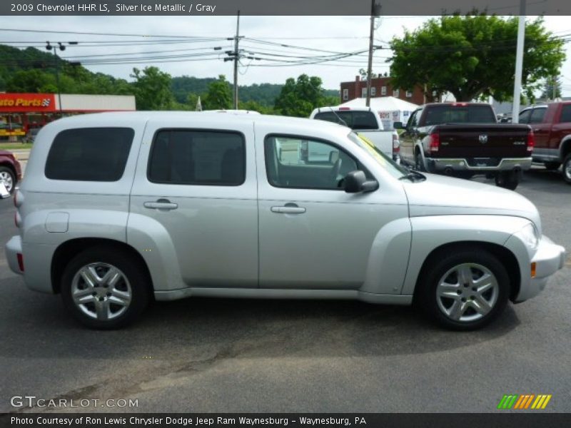 Silver Ice Metallic / Gray 2009 Chevrolet HHR LS