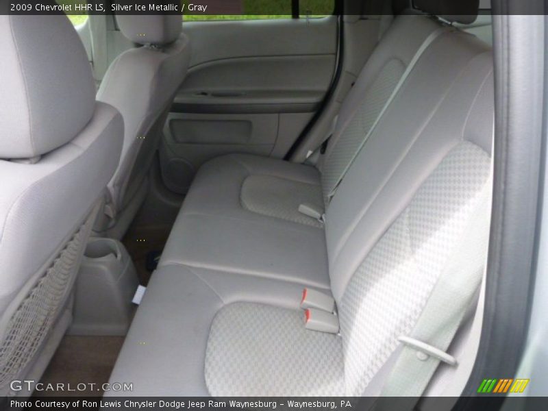 Silver Ice Metallic / Gray 2009 Chevrolet HHR LS